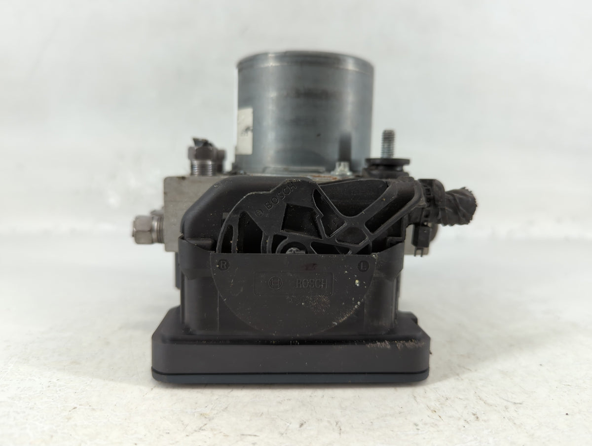 2013 Dodge Caravan Anti-Lock Brake ABS Pump Module Actuator OEM P/N:68183803AC Fits OEM Used Auto Parts - Oemusedautoparts1.