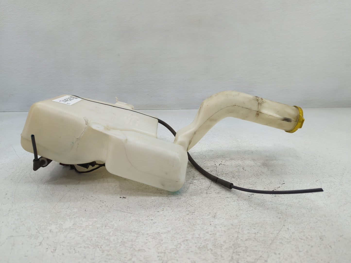 Dodge Caravan Windshield Washer Fluid Reservoir Bottle Oem - Oemusedautoparts1.com