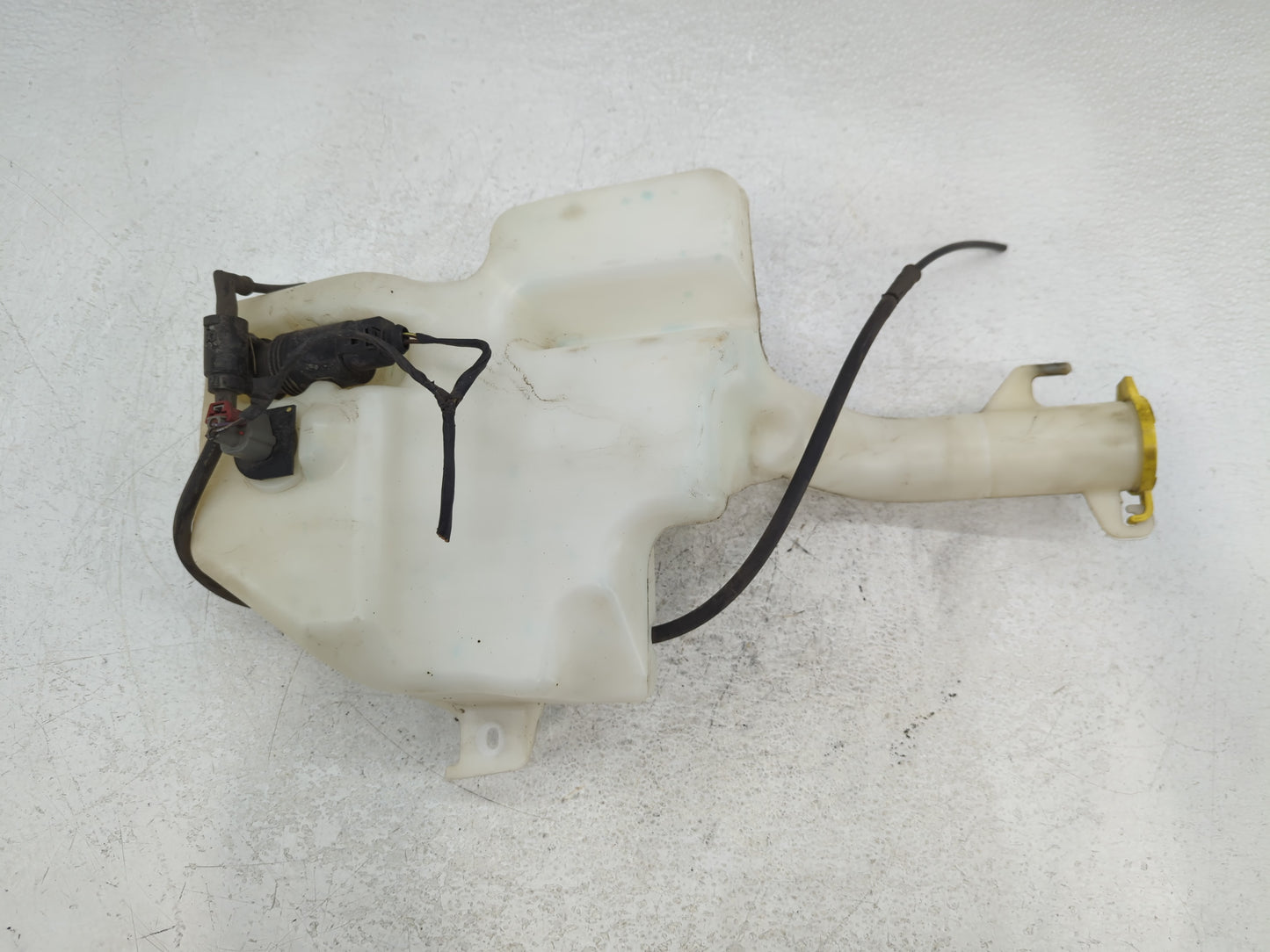 Dodge Caravan Windshield Washer Fluid Reservoir Bottle Oem - Oemusedautoparts1.com