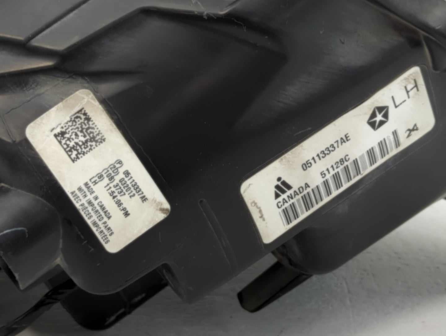 Dodge Caravan Driver Left Oem Head Light Headlight Lamp - Oemusedautoparts1.com