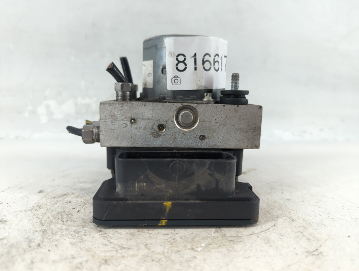 2013 Dodge Caravan Anti-Lock Brake ABS Pump Module Actuator OEM P/N:P68183803AA Fits OEM Used Auto Parts - Oemusedautoparts1