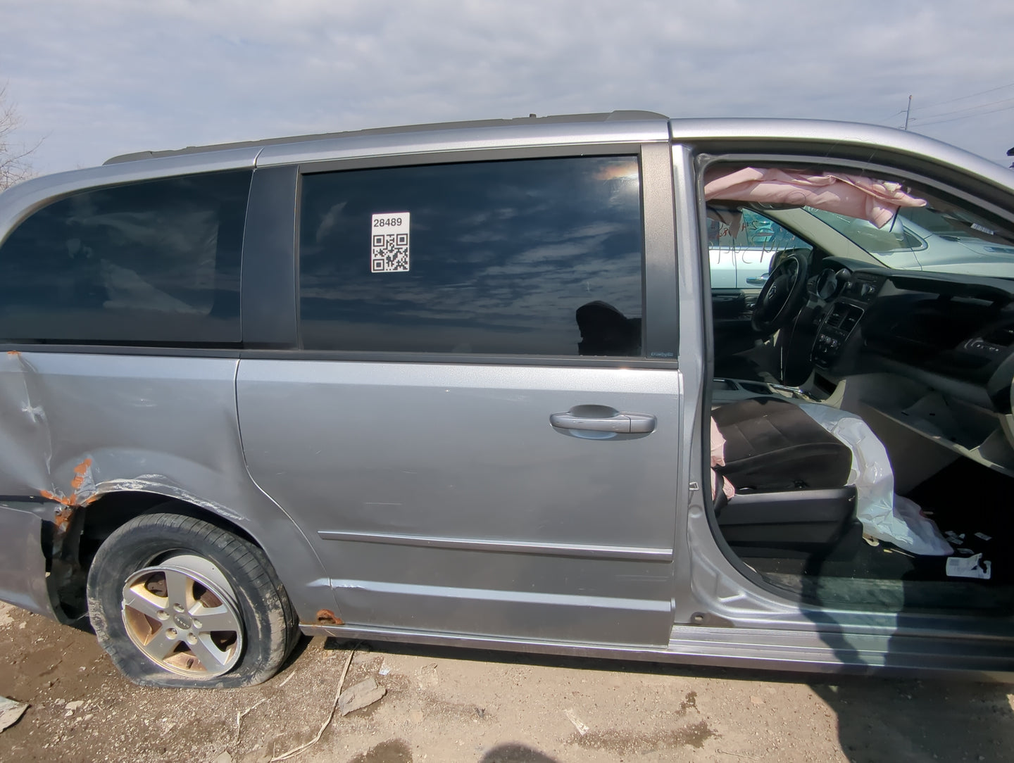 Dodge Caravan Passenger Rear Door Window Oem - Oemusedautoparts1.com