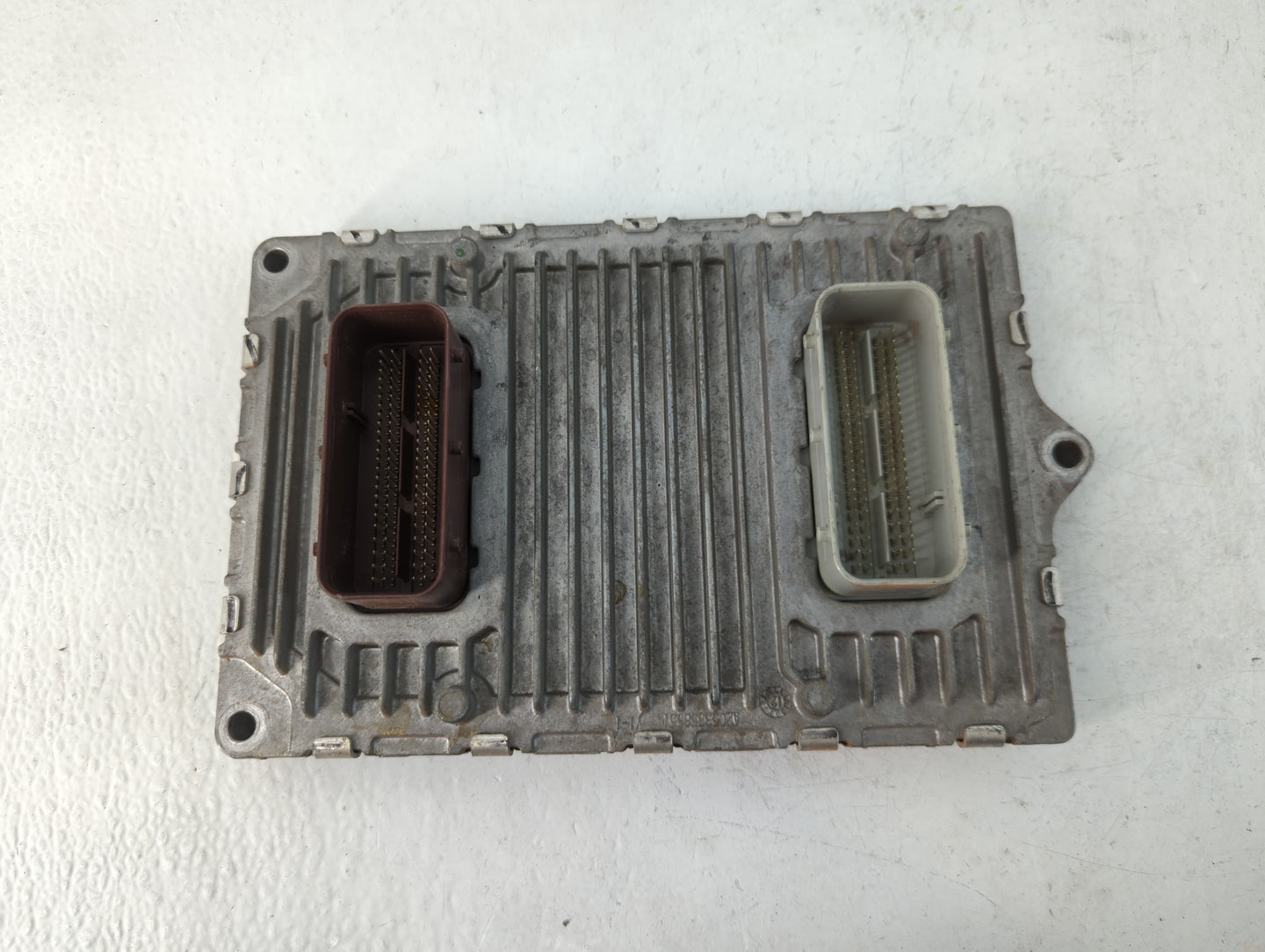 2013 Dodge Caravan PCM Engine Control Computer ECU ECM PCU OEM P/N:P05150724AC Fits OEM Used Auto Parts - Oemusedautoparts1.
