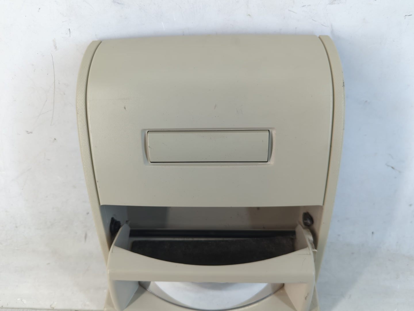 2013 Dodge Caravan Overhead Roof Console - Oemusedautoparts1.com