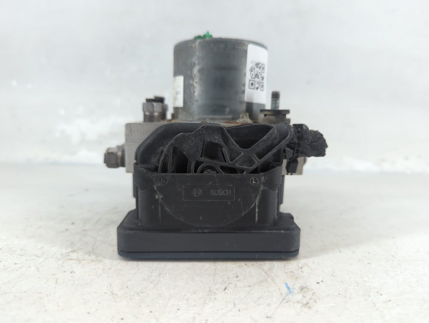 2013 Dodge Caravan ABS Pump Control Module Replacement P/N:P68183803AC Fits OEM Used Auto Parts - Oemusedautoparts1.com