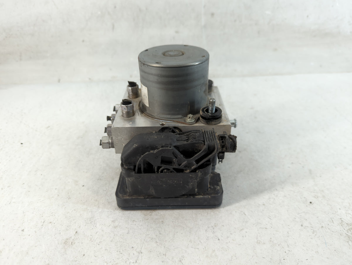 2013 Dodge Caravan Anti-Lock Brake ABS Pump Module Actuator OEM P/N:P68183803AC Fits OEM Used Auto Parts - Oemusedautoparts1