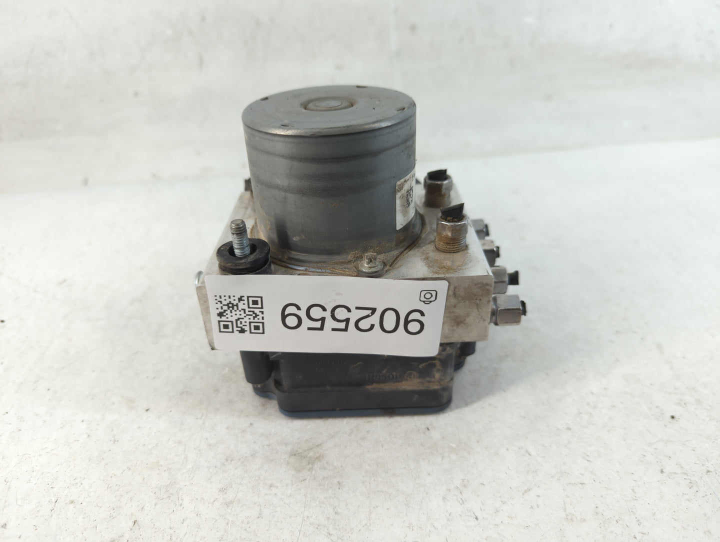 2013 Dodge Caravan ABS Pump Control Module Replacement P/N:P68183803AC Fits OEM Used Auto Parts - Oemusedautoparts1.com