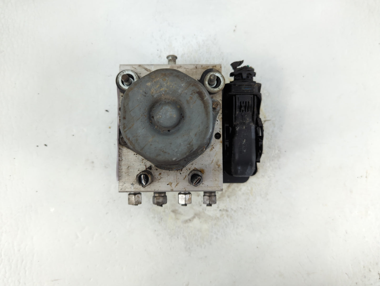 2013 Dodge Caravan ABS Pump Control Module Replacement P/N:P68183803AB Fits OEM Used Auto Parts - Oemusedautoparts1.com