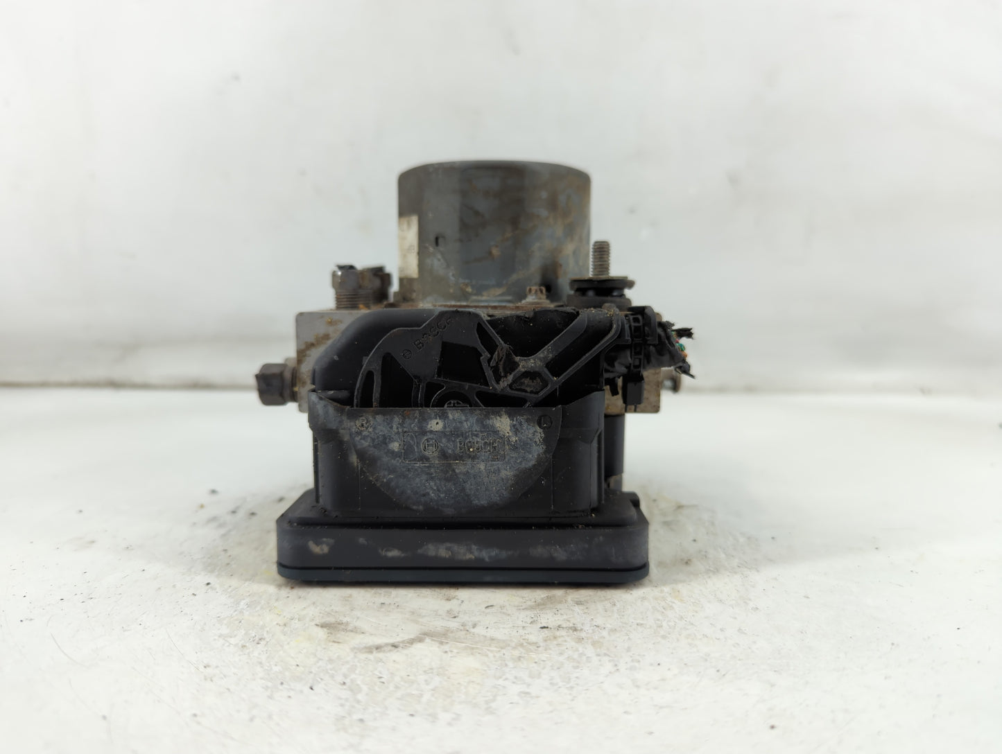 2013 Dodge Caravan ABS Pump Control Module Replacement P/N:P68183803AB Fits OEM Used Auto Parts - Oemusedautoparts1.com