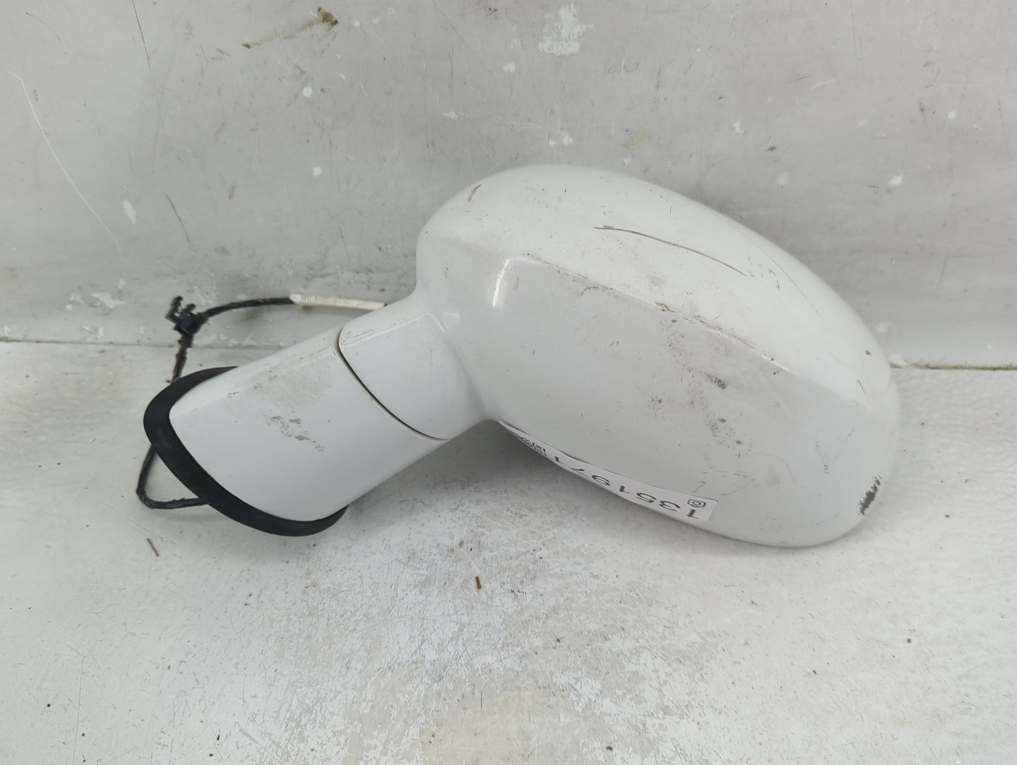 2011-2013 Dodge Challenger Driver Side View Mirror - Left Door Mirror OEM Used - Oemusedautoparts1.com