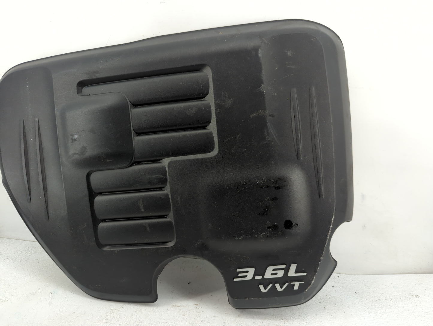 2013 Dodge Challenger Engine Cover - Oemusedautoparts1.com