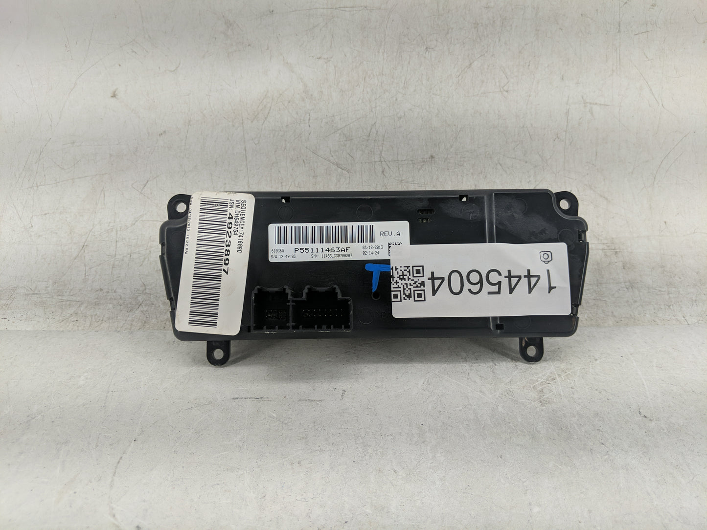 2011-2014 Dodge Challenger Climate Control Module Temperature AC/Heater Replacement P/N:P55111463AF Fits Fits 2011 2012 2013