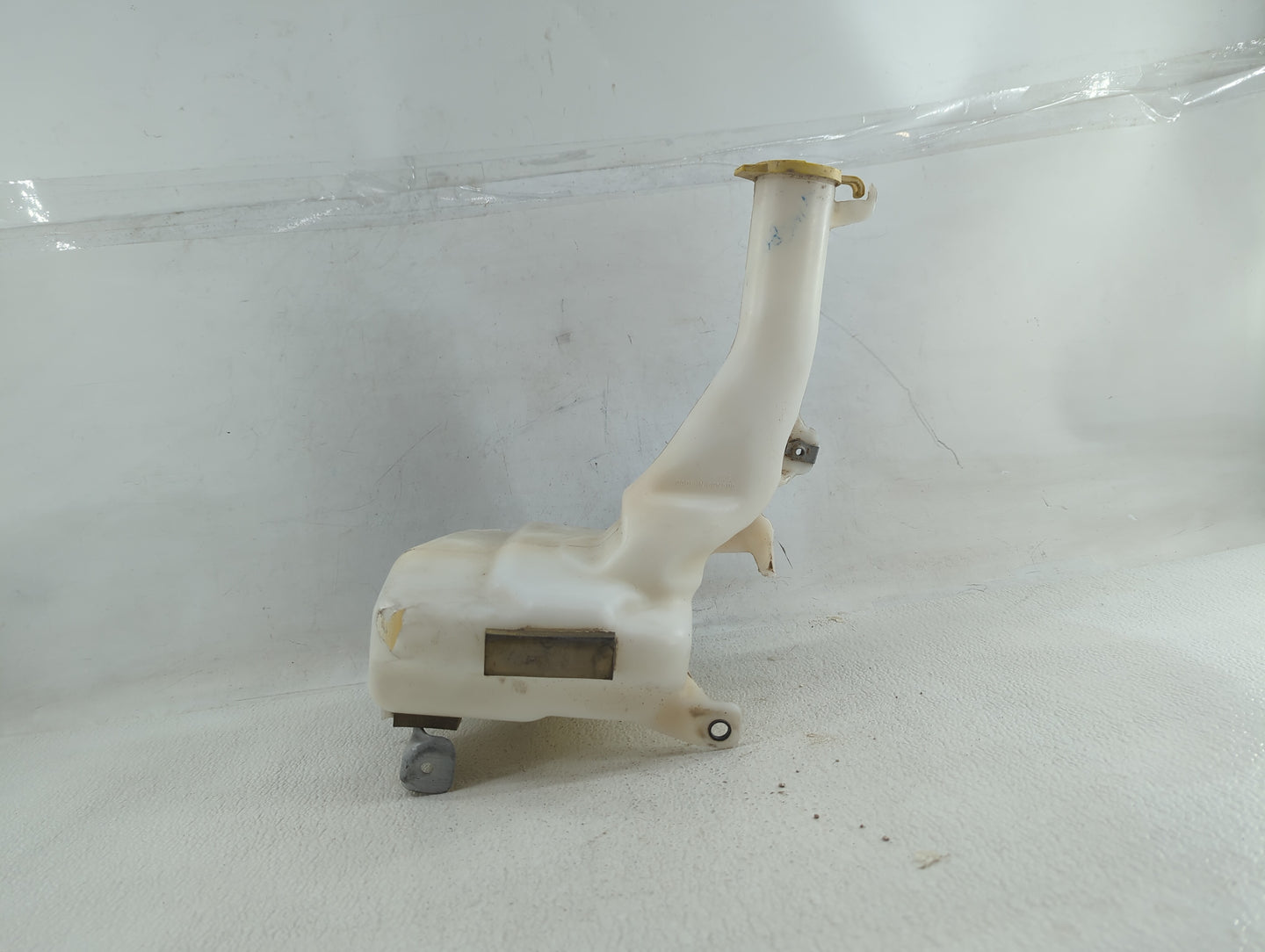 2011 Dodge Challenger Radiator Coolant Overflow Expansion Tank Bottle - Oemusedautoparts1.com