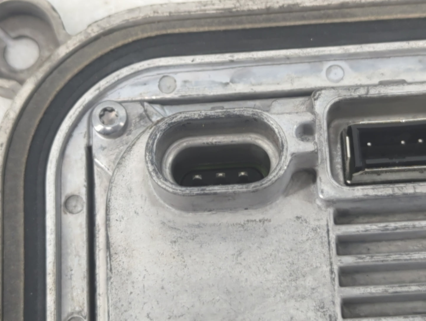 2013 Dodge Challenger Headlight Ballast Head Light - Oemusedautoparts1.com