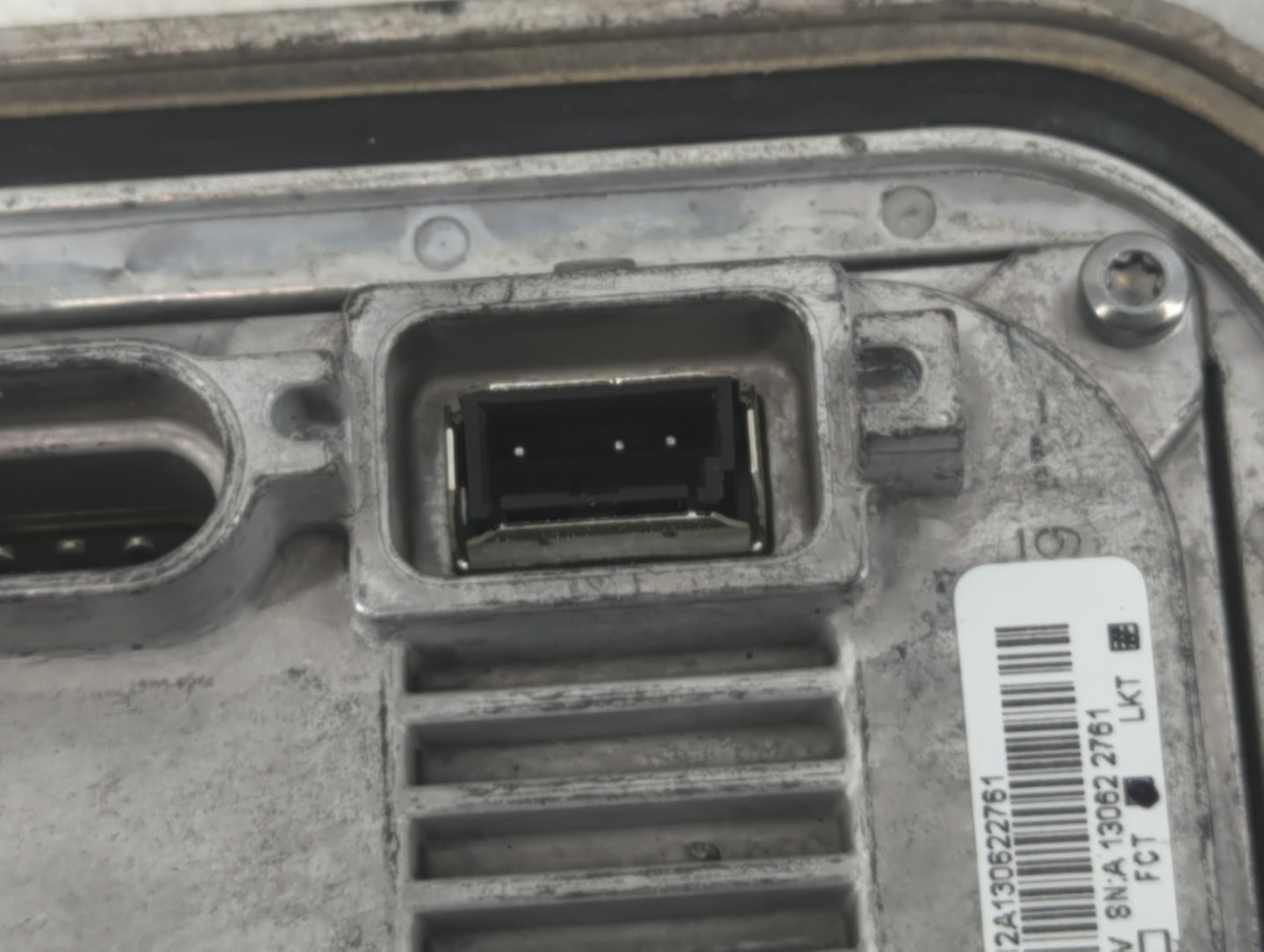 2013 Dodge Challenger Headlight Ballast Head Light - Oemusedautoparts1.com