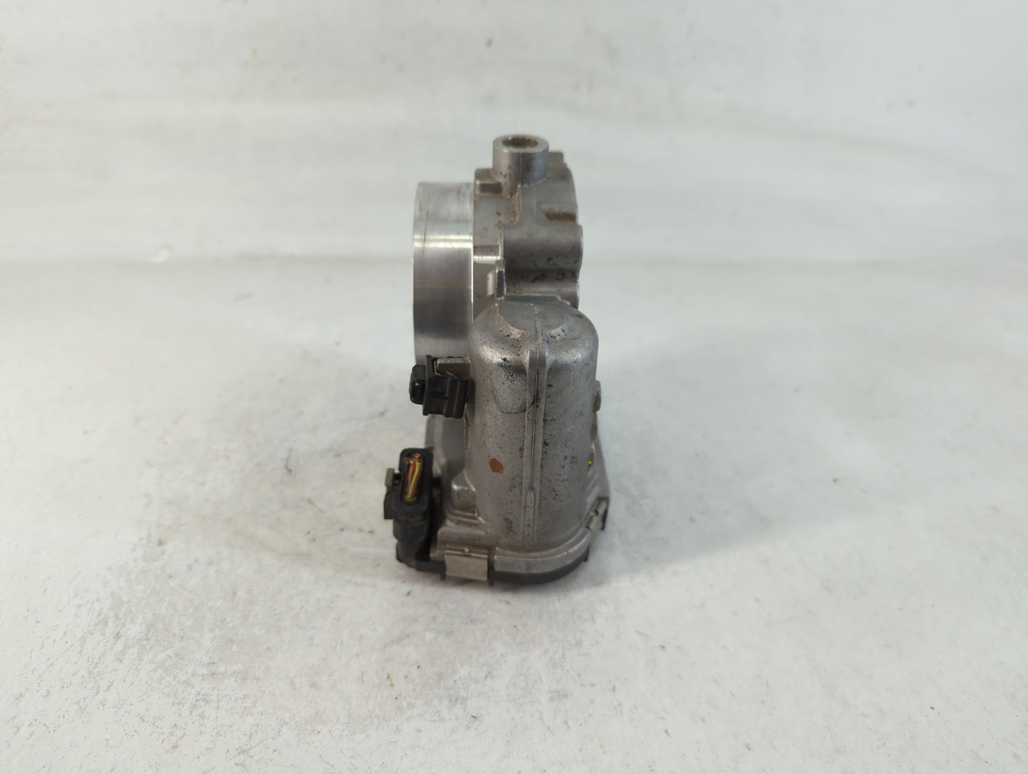 2011-2022 Dodge Challenger Throttle Body P/N:0 280 750 570 05184349AC Fits OEM Used Auto Parts - Oemusedautoparts1.com