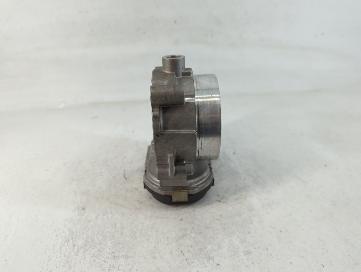 2011-2022 Dodge Challenger Throttle Body P/N:0 280 750 570 05184349AC Fits OEM Used Auto Parts - Oemusedautoparts1.com