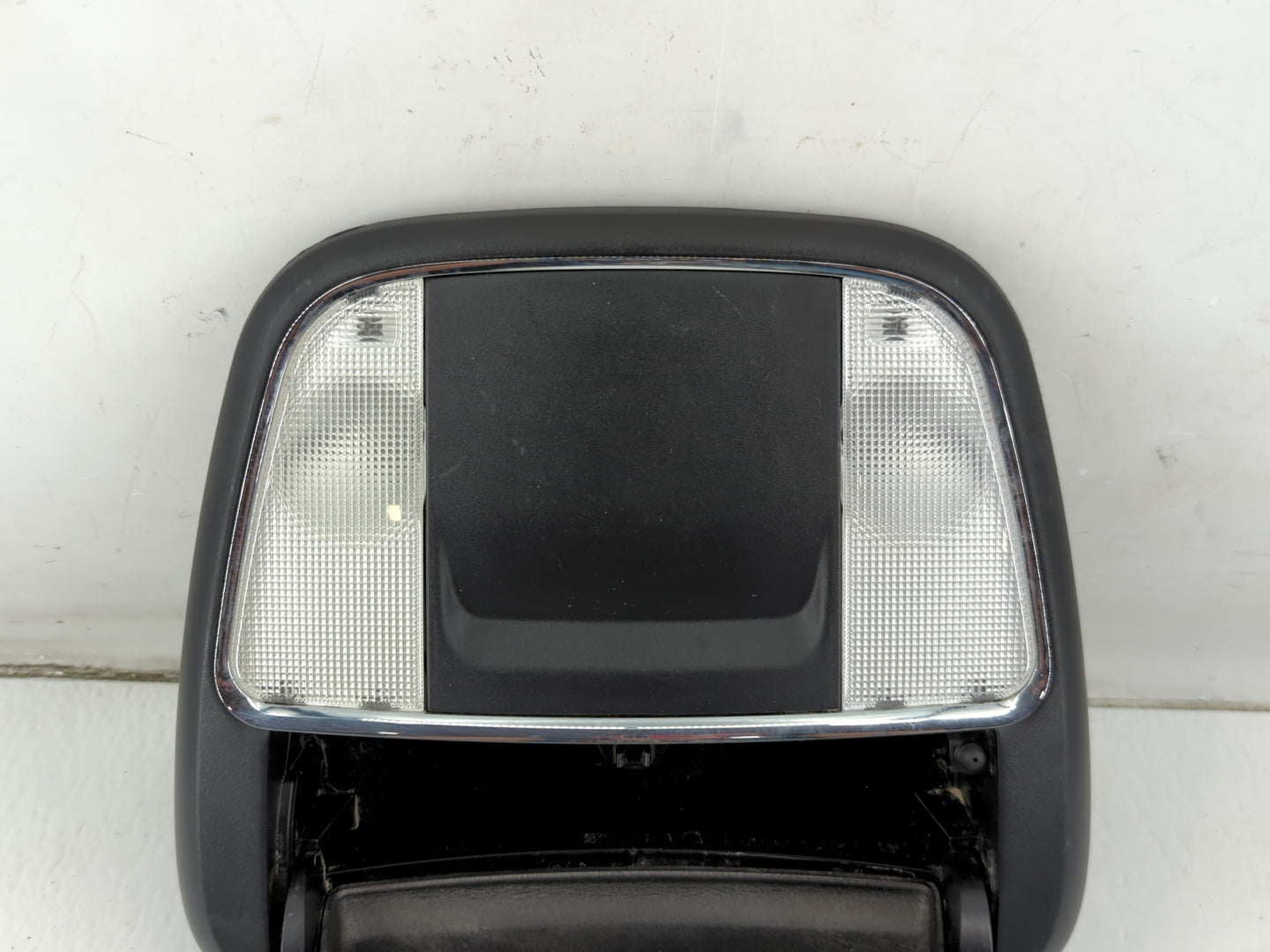 2011-2014 Dodge Charger Overhead Roof Console 1047726 - Oemusedautoparts1.com