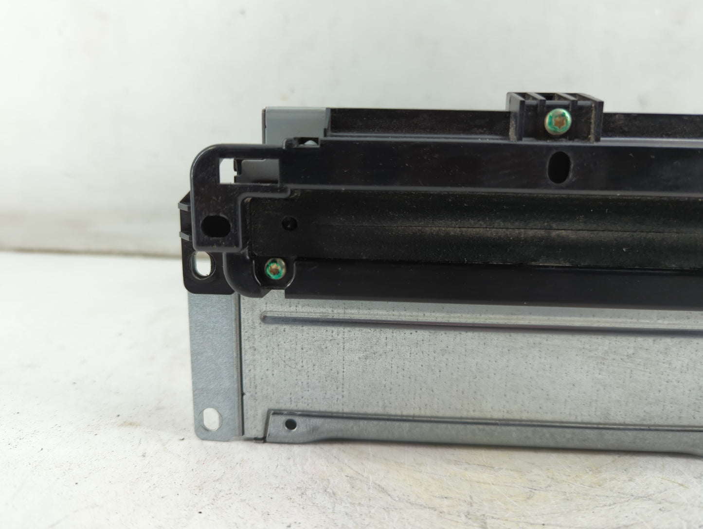 2013-2014 Dodge Charger Radio AM FM Cd Player Receiver Replacement P/N:P05091922AB Fits Fits 2013 2014 OEM Used Auto Parts -