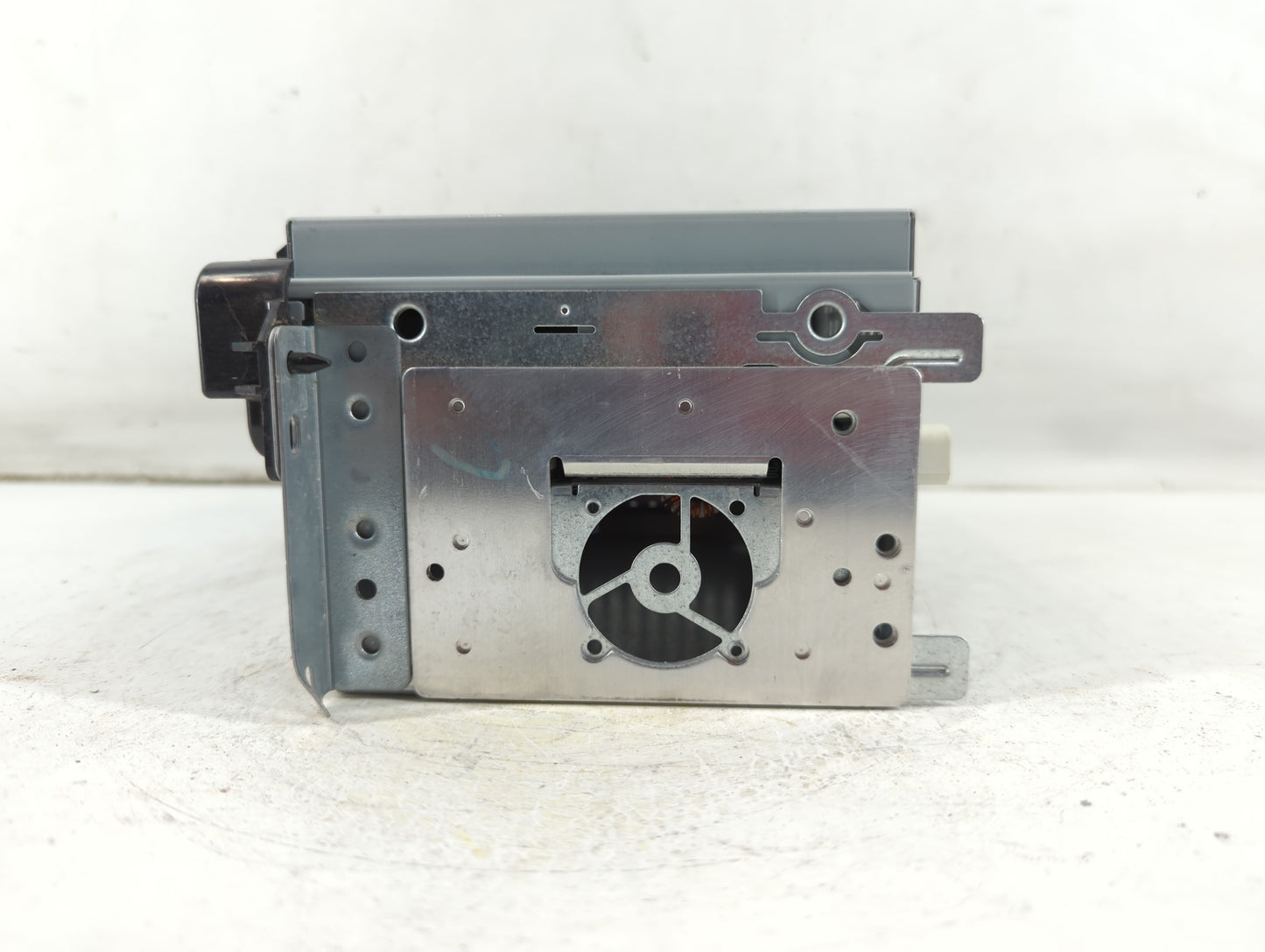 2013-2014 Dodge Charger Radio AM FM Cd Player Receiver Replacement P/N:P05091922AB Fits Fits 2013 2014 OEM Used Auto Parts -