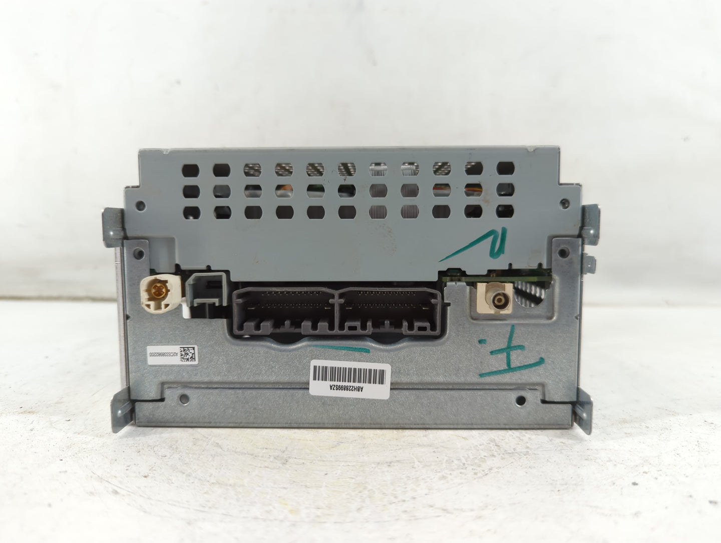2013-2014 Dodge Charger Radio AM FM Cd Player Receiver Replacement P/N:P05091922AB Fits Fits 2013 2014 OEM Used Auto Parts -