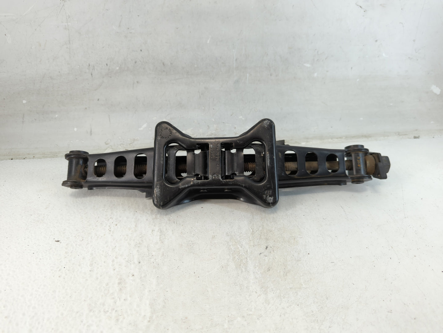 2013 Dodge Charger Spare Scissor Car Jack - Oemusedautoparts1.com