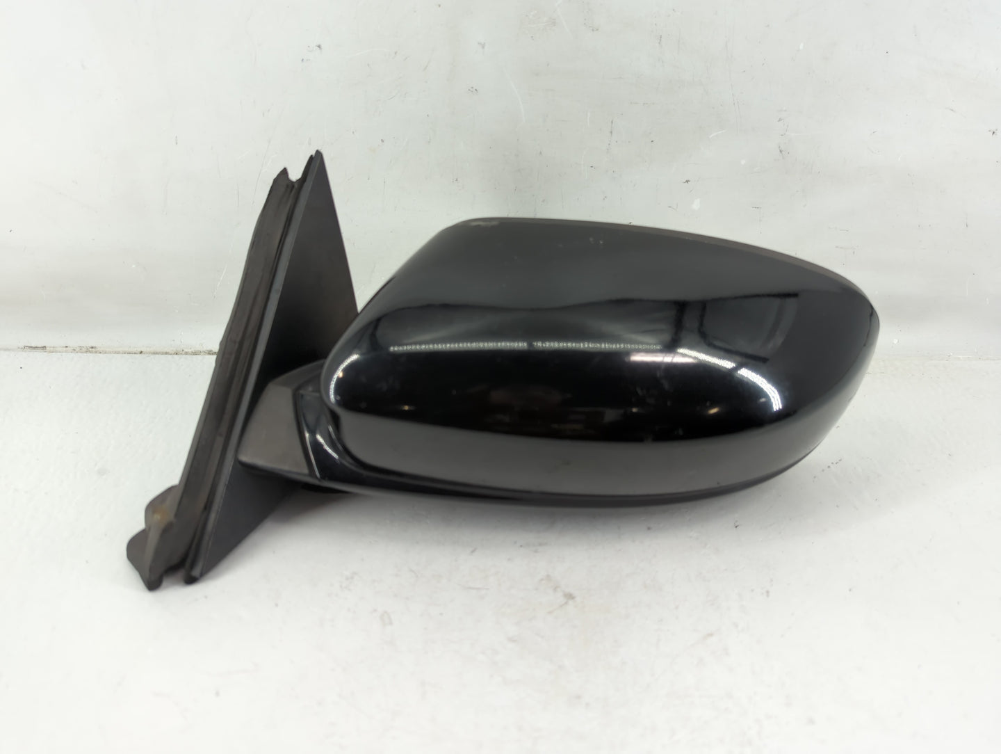 2011-2014 Dodge Charger Driver Side View Mirror - Left Door Mirror OEM Used - Oemusedautoparts1.com