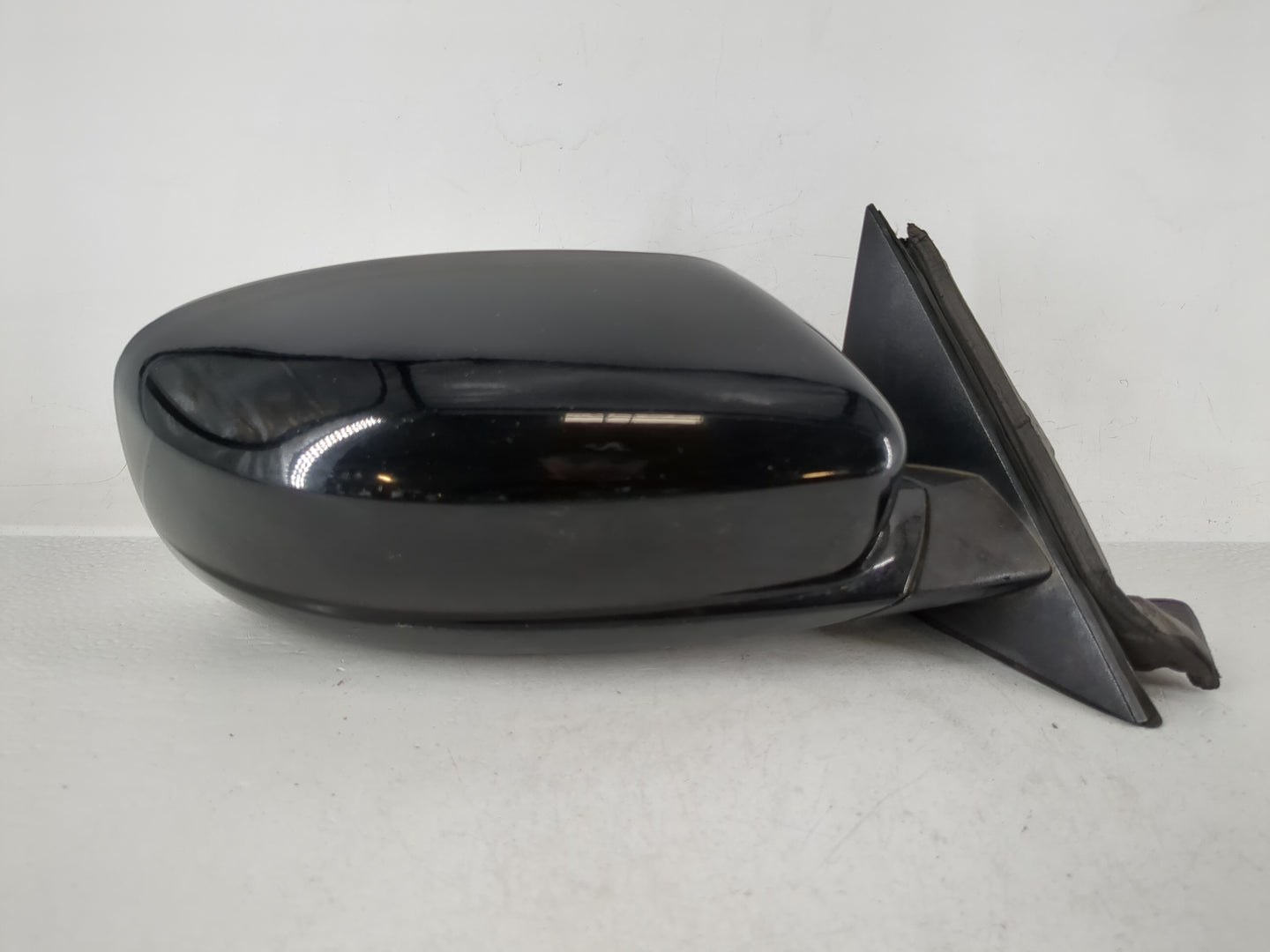 2011-2014 Dodge Charger Passenger Side View Mirror - Right Door Mirror OEM Used - Oemusedautoparts1.com