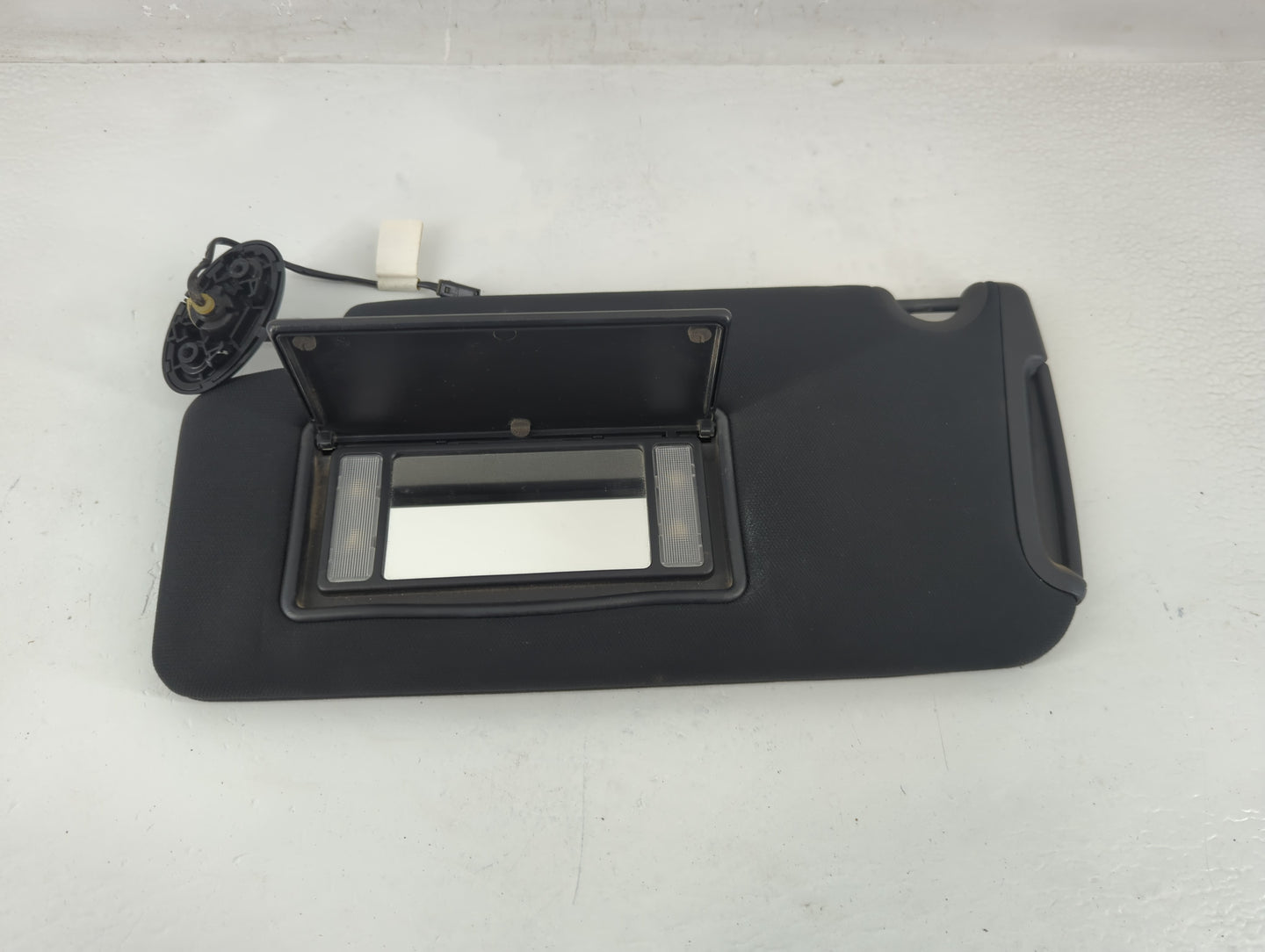 2011-2014 Dodge Charger Sun Visor Shade Replacement Driver Left Mirror Fits Fits 2011 2013 2014 OEM Used Auto Parts - Oemuse