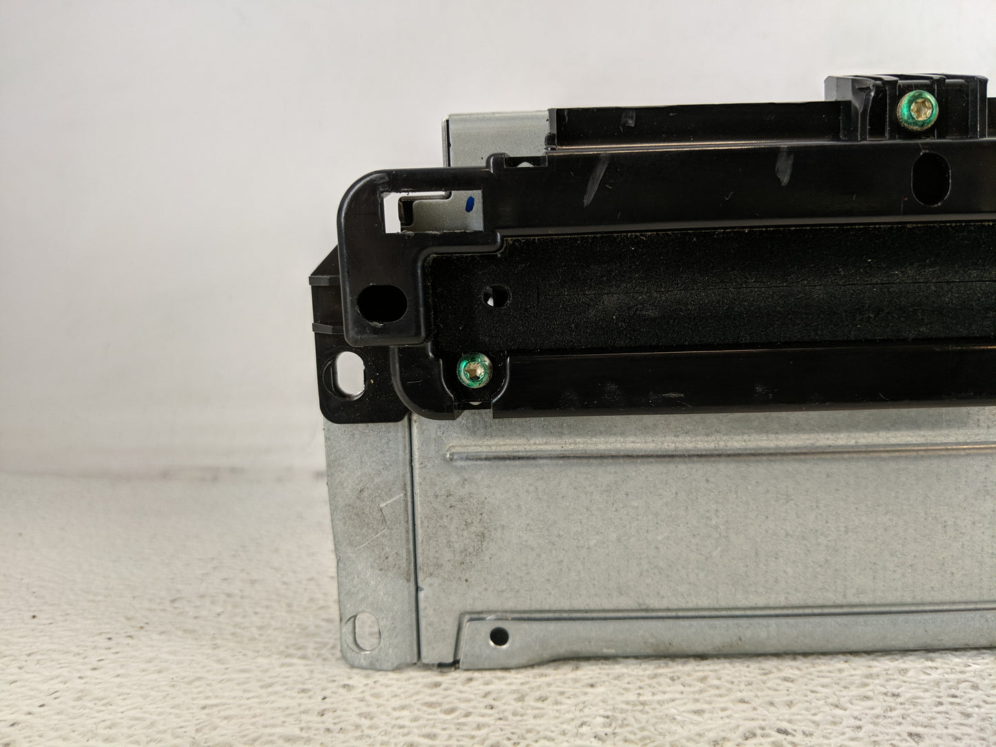 2013-2014 Dodge Charger Radio AM FM Cd Player Receiver Replacement P/N:P05091922AB Fits Fits 2013 2014 OEM Used Auto Parts -