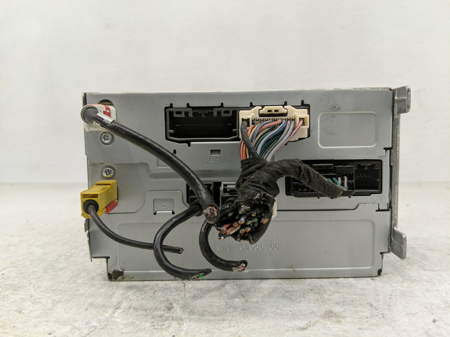 2013-2014 Dodge Charger Radio AM FM Cd Player Receiver Replacement P/N:P05091366AH Fits Fits 2013 2014 OEM Used Auto Parts -