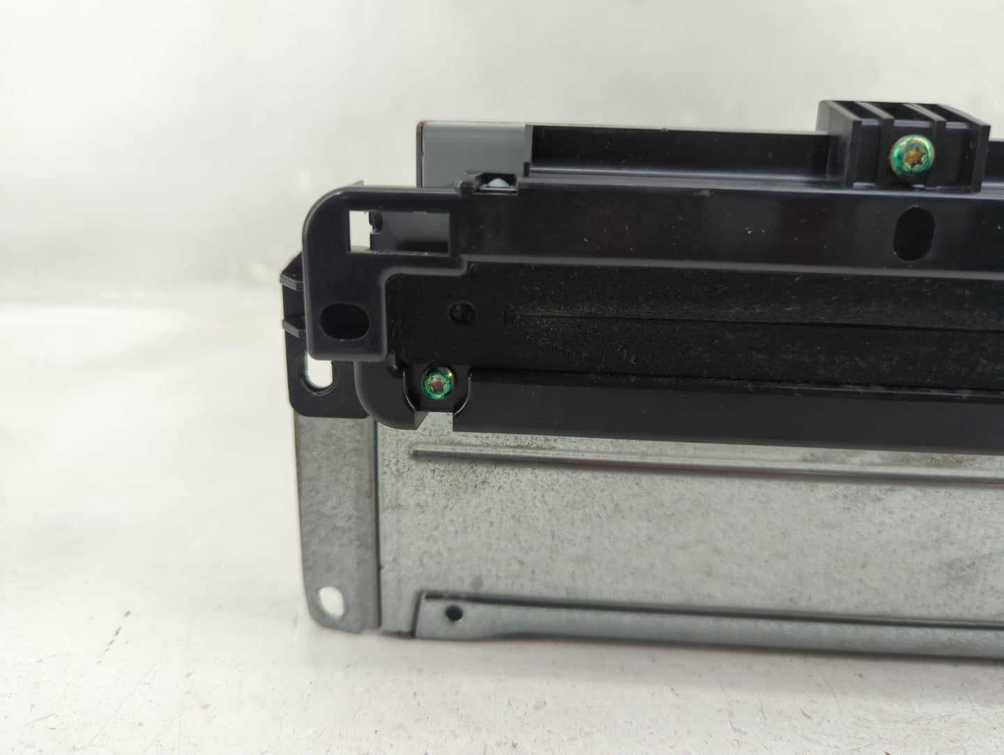 2013-2014 Dodge Charger Radio AM FM Cd Player Receiver Replacement P/N:P05091922AB Fits Fits 2013 2014 OEM Used Auto Parts -