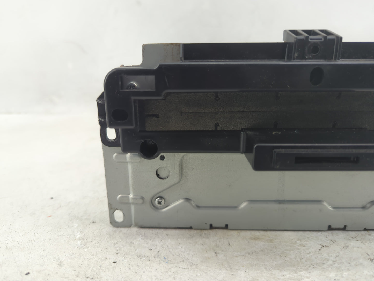 2013-2014 Dodge Charger Radio AM FM Cd Player Receiver Replacement P/N:P05091367AF Fits Fits 2013 2014 OEM Used Auto Parts -