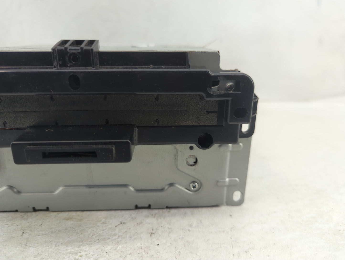2013-2014 Dodge Charger Radio AM FM Cd Player Receiver Replacement P/N:P05091367AF Fits Fits 2013 2014 OEM Used Auto Parts -