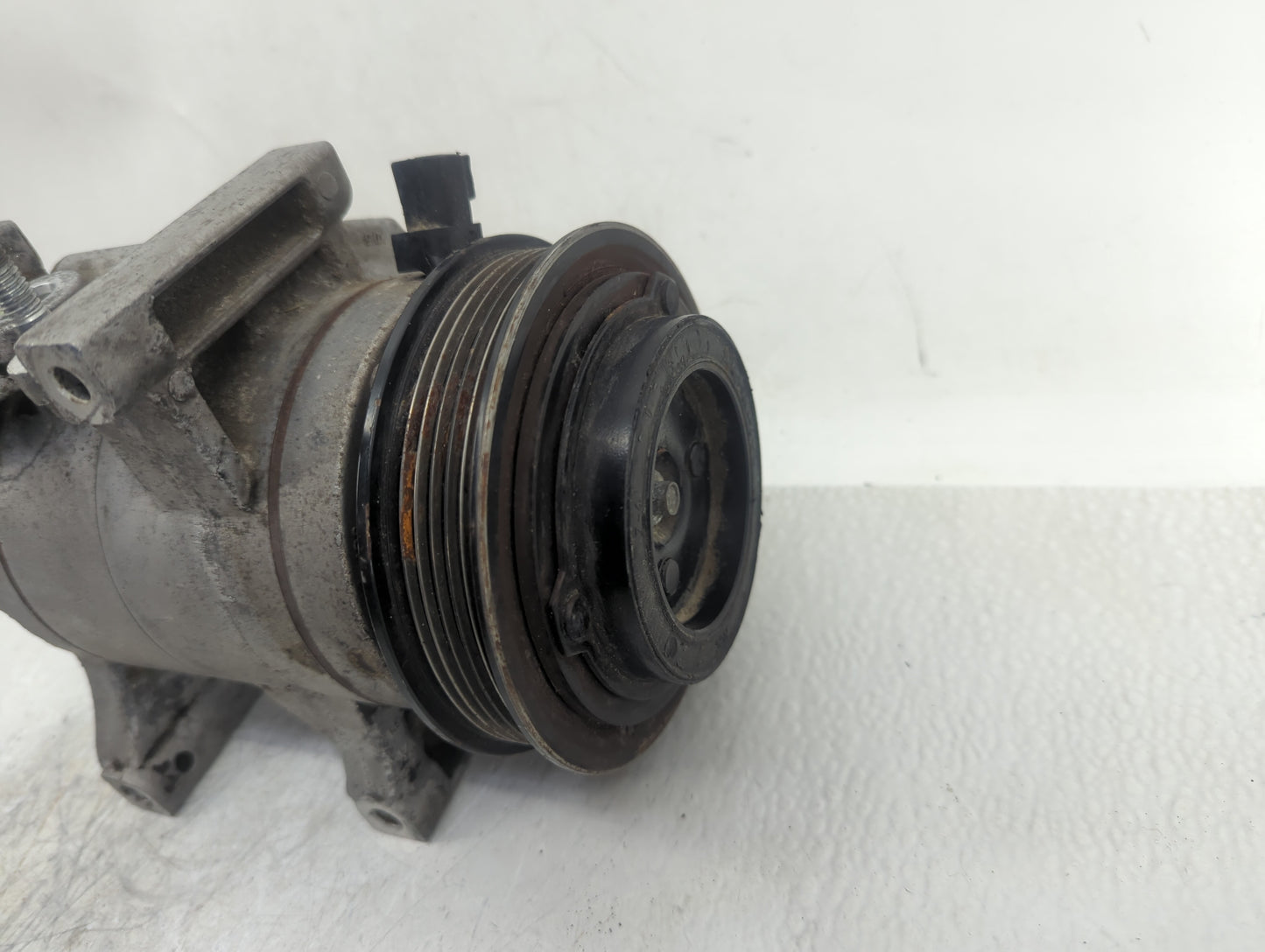 2011-2013 Dodge Charger Air Conditioning A/c Ac Compressor Oem - Oemusedautoparts1.com