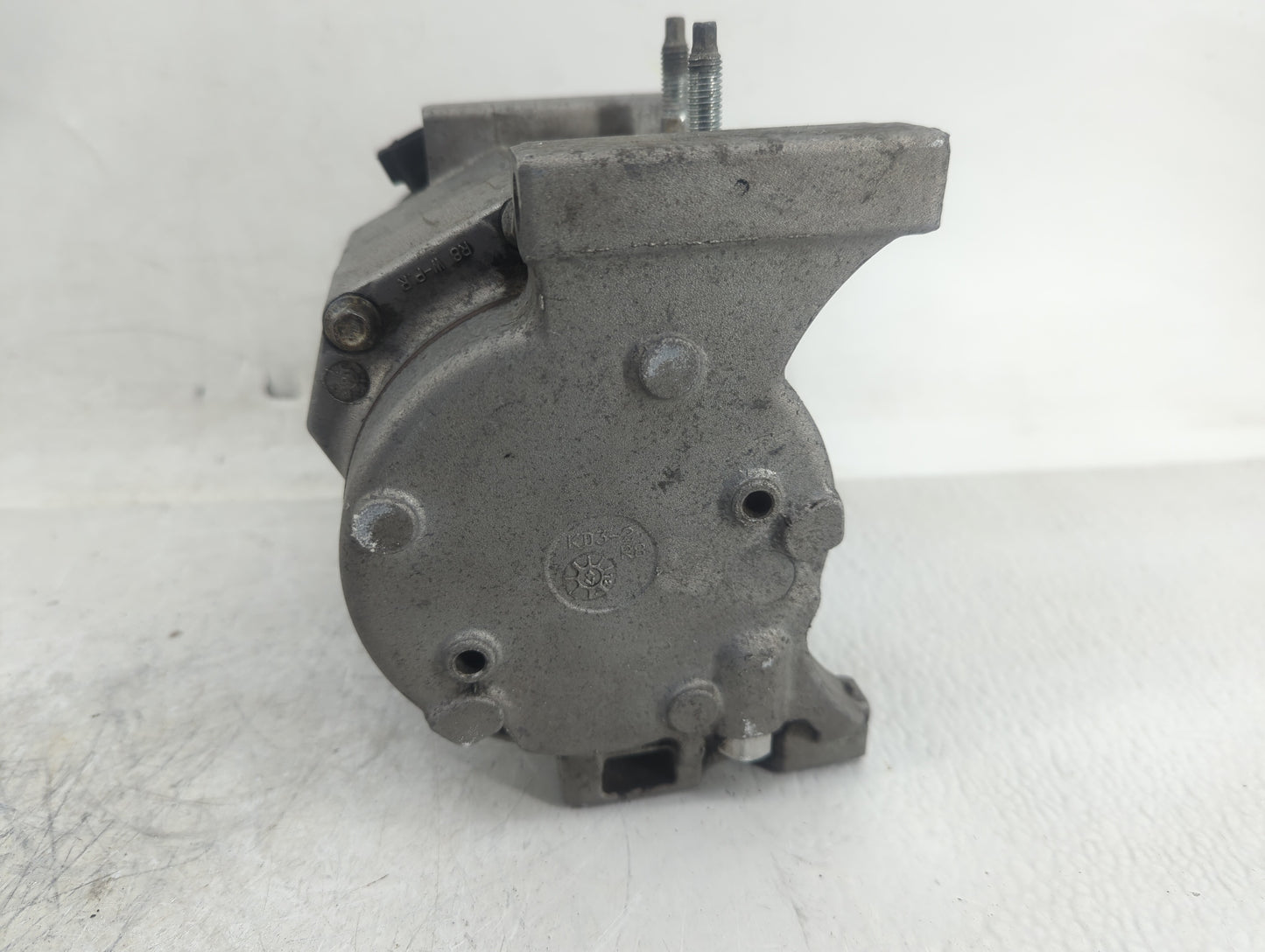 2011-2013 Dodge Charger Air Conditioning A/c Ac Compressor Oem - Oemusedautoparts1.com