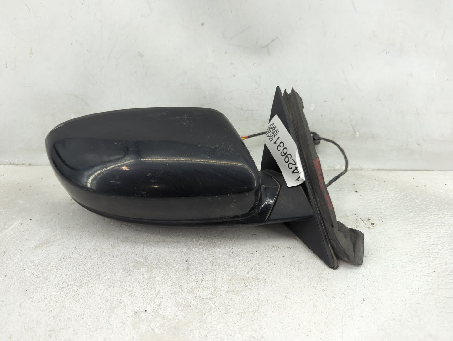 2011-2014 Dodge Charger Passenger Side View Mirror - Right Door Mirror OEM Used - Oemusedautoparts1.com