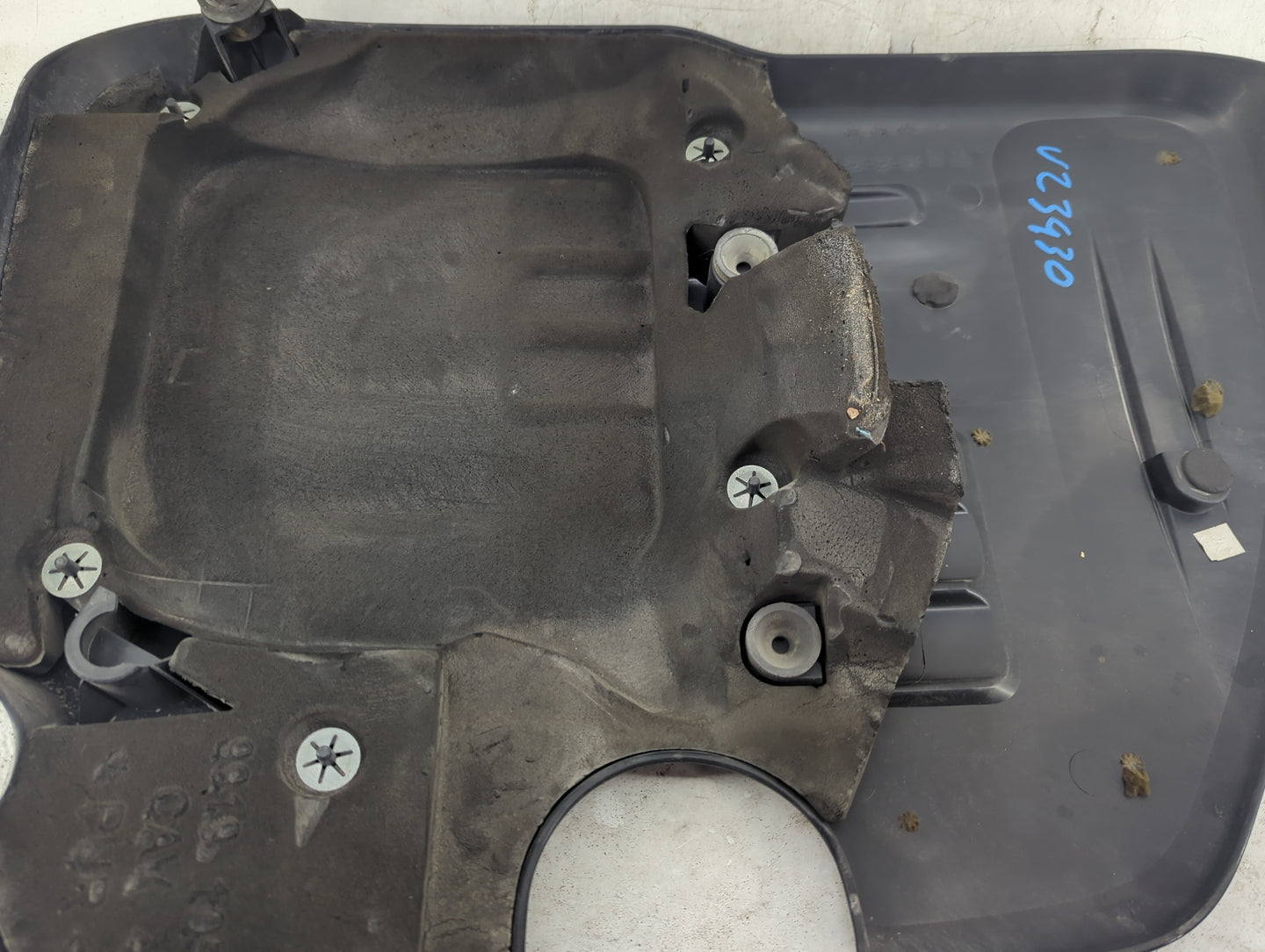 2013 Dodge Charger Engine Cover - Oemusedautoparts1.com