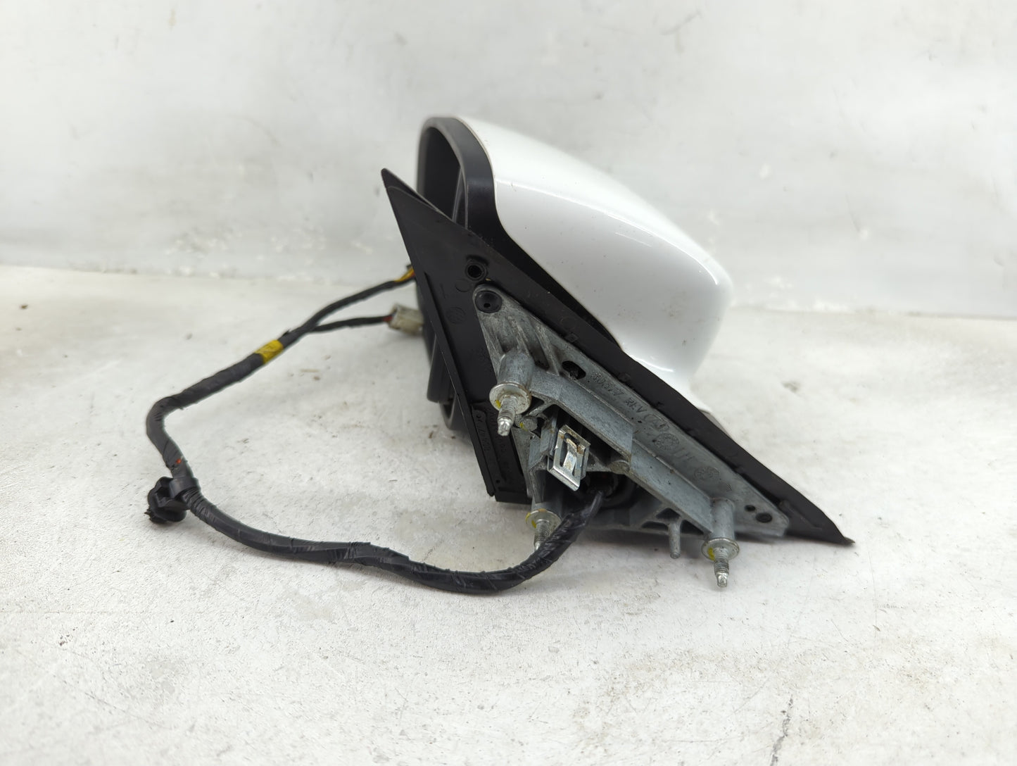 2011-2014 Dodge Charger Driver Side View Mirror - Left Door Mirror OEM Used - Oemusedautoparts1.com