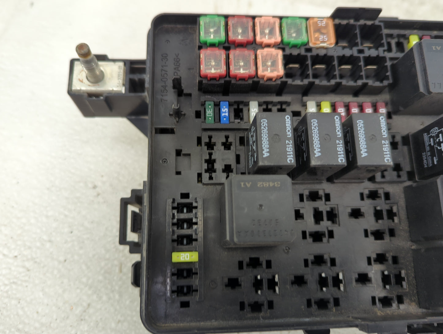 2012-2014 Dodge Charger Fusebox Fuse Box Panel Relay Module P/N:7154-7630-30 P68083989AC Fits Fits 2012 2013 2014 OEM Used A