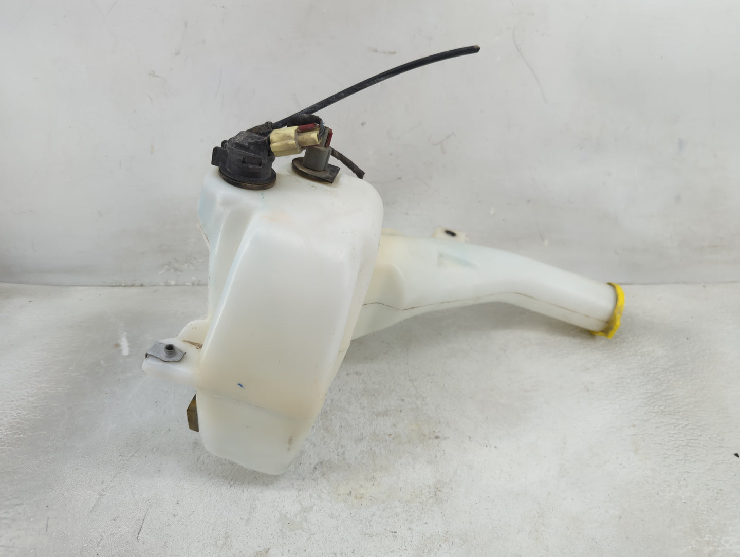2011-2022 Dodge Charger Windshield Washer Fluid Reservoir Bottle Oem - Oemusedautoparts1.com