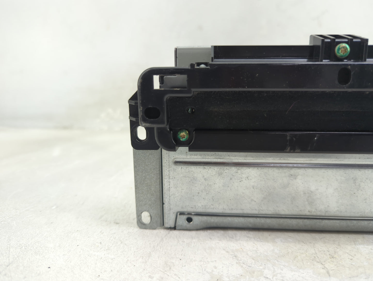 2013-2014 Dodge Charger Radio AM FM Cd Player Receiver Replacement P/N:P05091922AB Fits Fits 2013 2014 OEM Used Auto Parts -