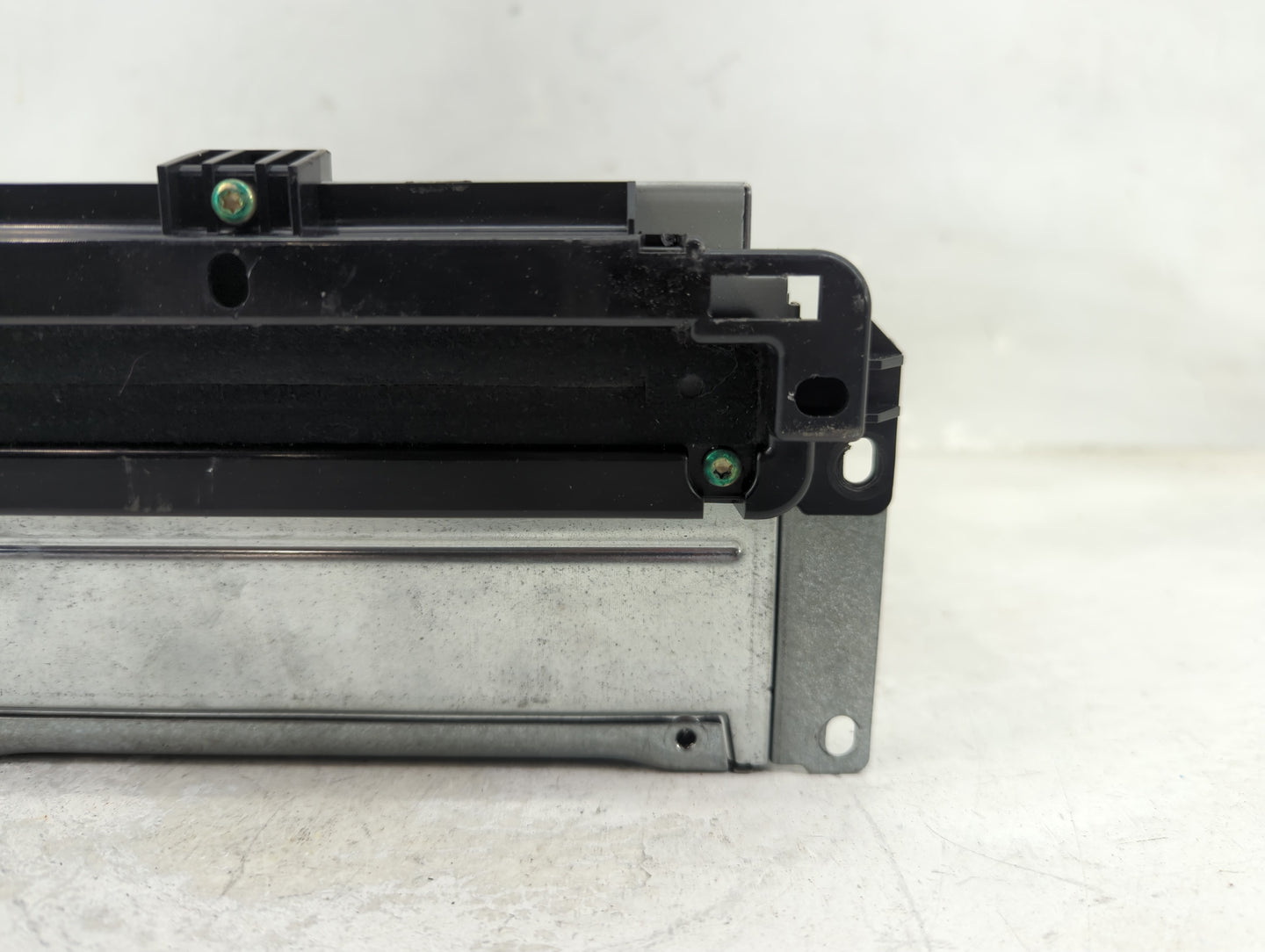 2013-2014 Dodge Charger Radio AM FM Cd Player Receiver Replacement P/N:P05091922AB Fits Fits 2013 2014 OEM Used Auto Parts -