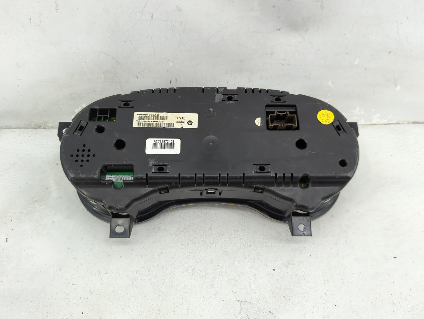 2013 Dodge Charger Instrument Cluster Speedometer Gauges P/N:P05091772AD TBCQI063389770, A2C32872408 Fits OEM Used Auto Part