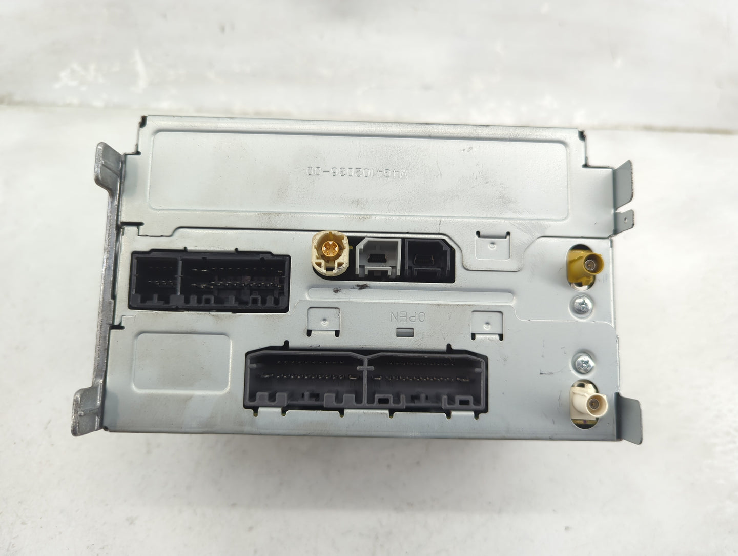2013-2014 Dodge Charger Radio AM FM Cd Player Receiver Replacement P/N:P05091366AH CQ-ZC02E1GXC Fits Fits 2013 2014 OEM Used