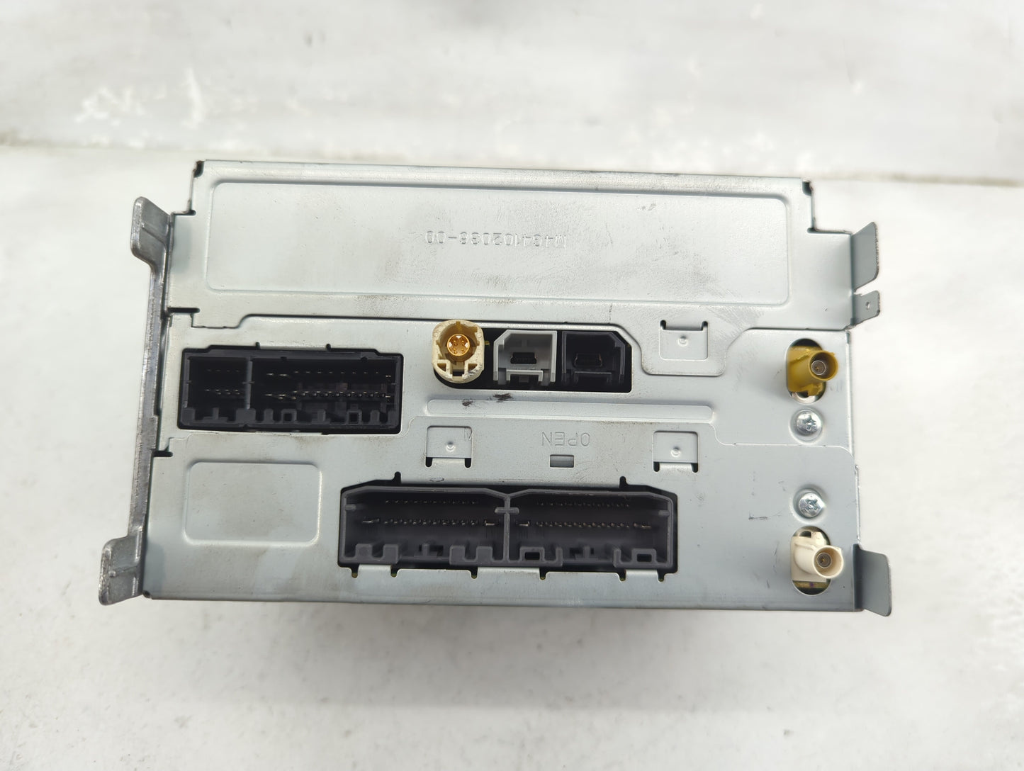 2013-2014 Dodge Charger Radio AM FM Cd Player Receiver Replacement P/N:P05091366AH CQ-ZC02E1GXC Fits Fits 2013 2014 OEM Used