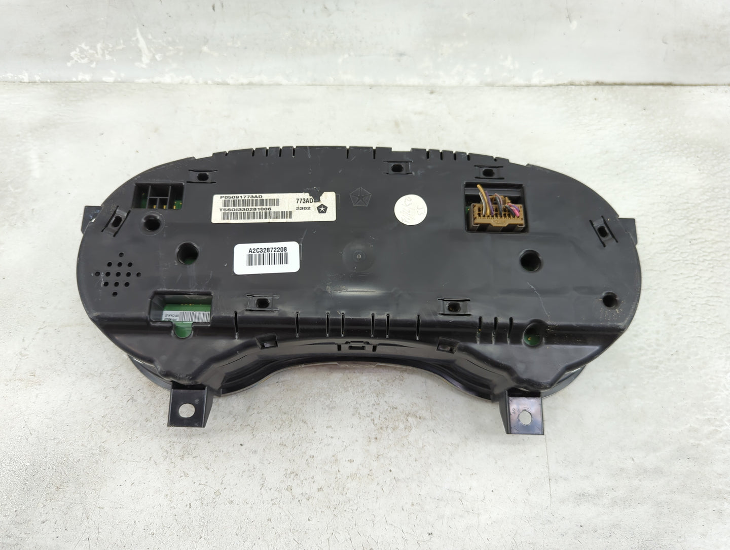 2013 Dodge Charger Instrument Cluster Speedometer Gauges P/N:P05091773AD A2C32872208 Miles: Fits OEM Used Auto Parts - Oemus