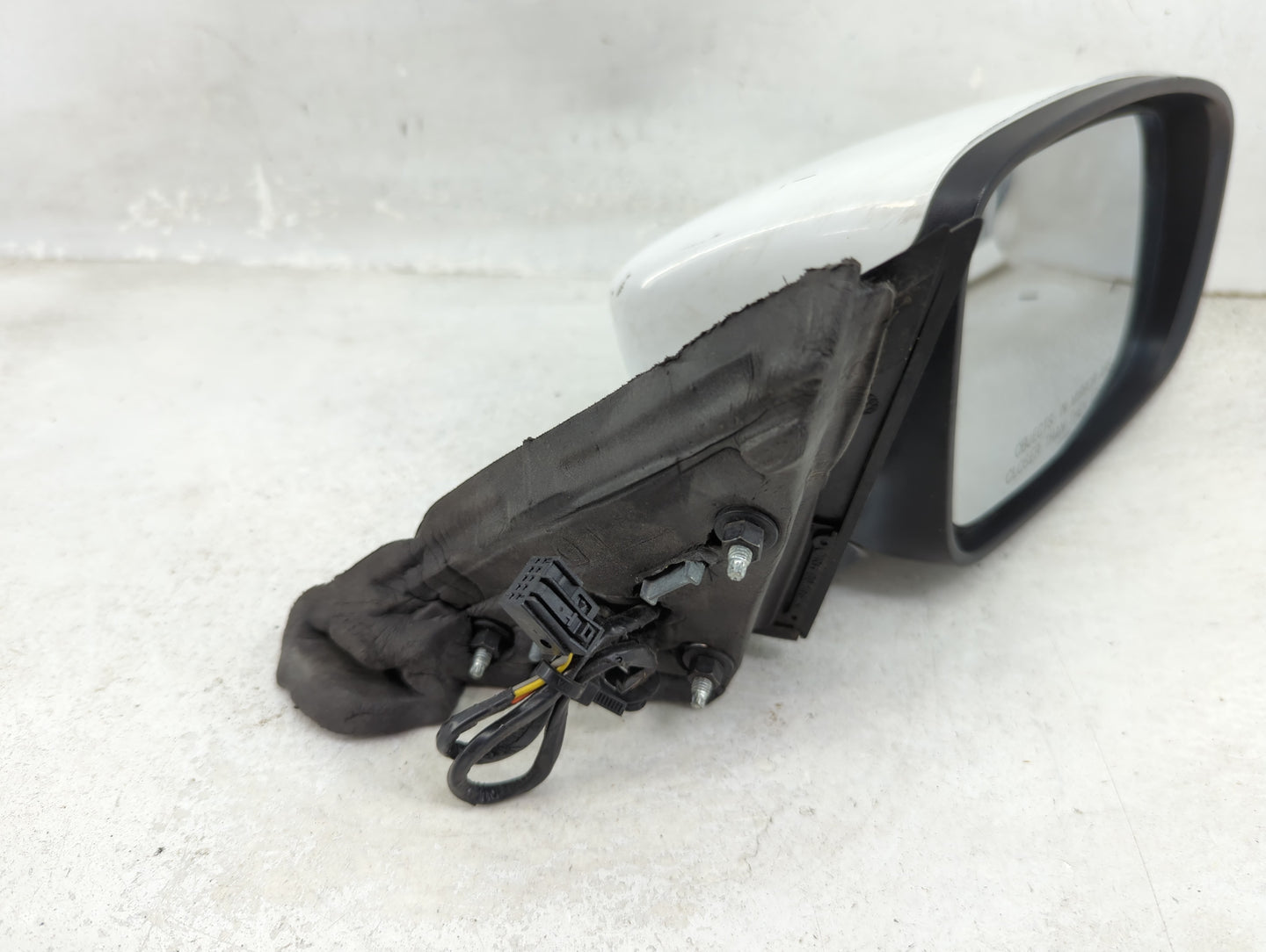 2011-2014 Dodge Charger Passenger Side View Mirror - Right Door Mirror OEM Used - Oemusedautoparts1.com