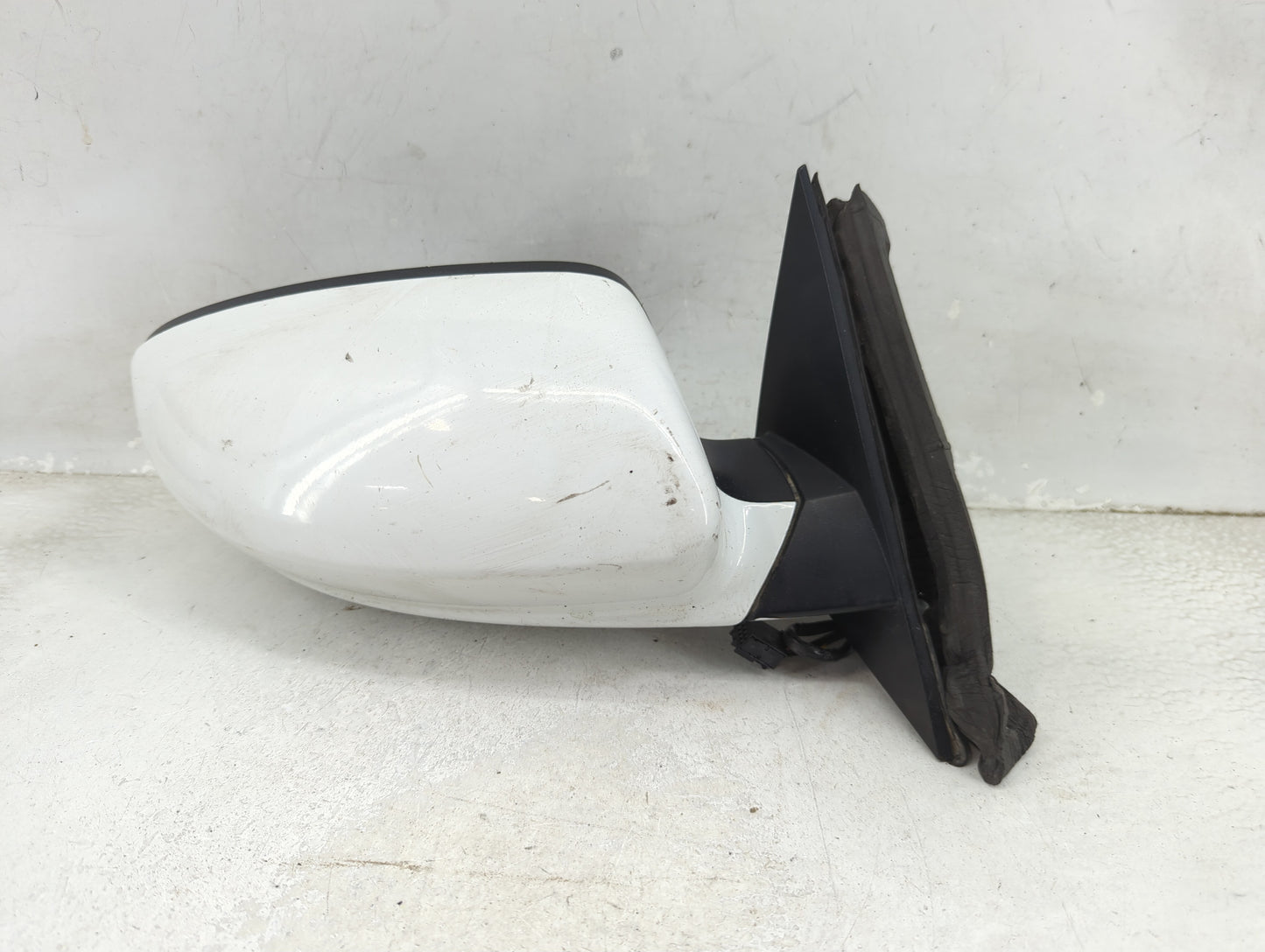 2011-2014 Dodge Charger Passenger Side View Mirror - Right Door Mirror OEM Used - Oemusedautoparts1.com