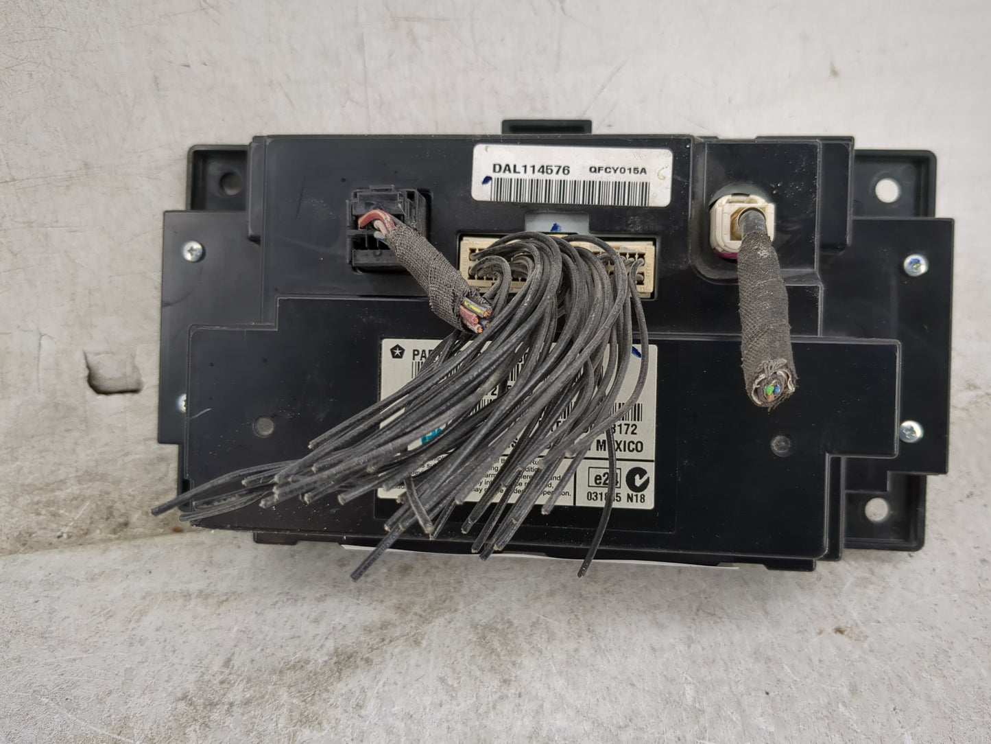 2011-2014 Dodge Charger Information Display Screen - Oemusedautoparts1.com